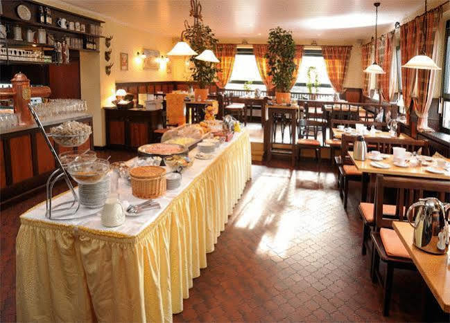 Hotel Grasbrunner Hof Zewnętrze zdjęcie